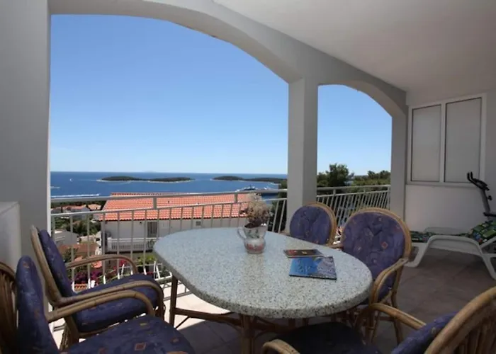 Nadi Апартаменти *